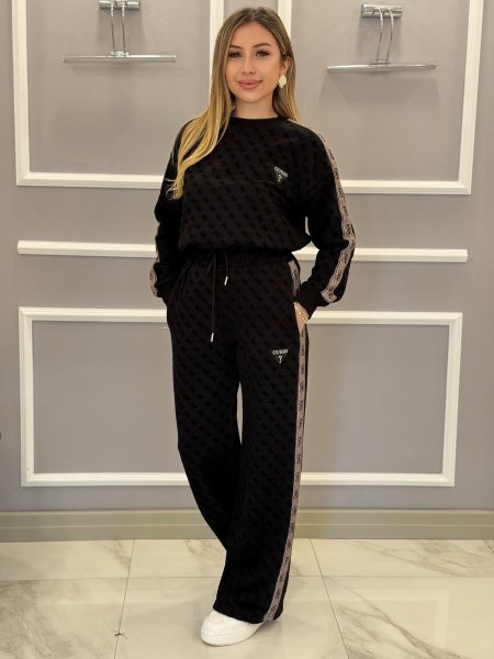 GUESS TRACKSUIT