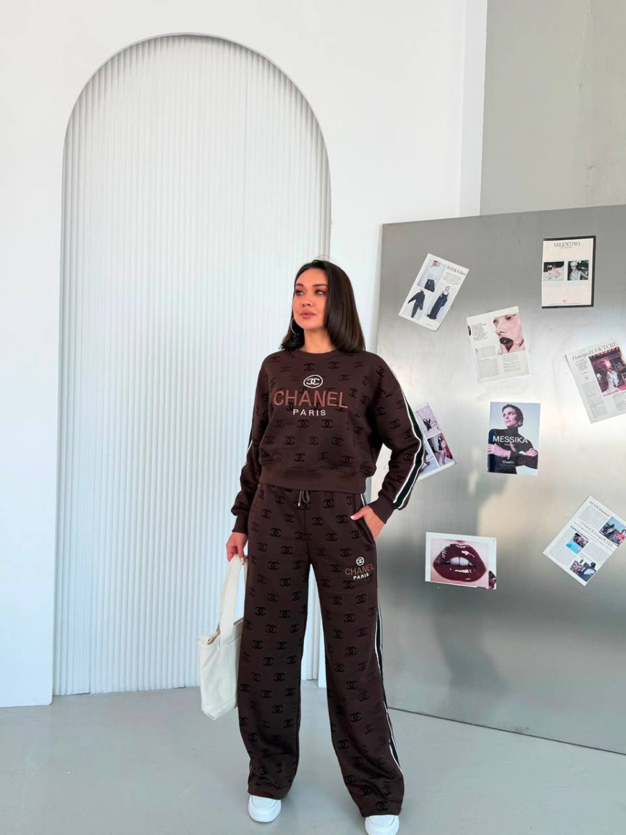 CHANEL Tracksuit’s